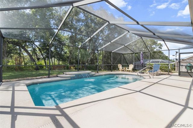 6120 N Misty Oak Terrace, Beverly Hills, FL 34465