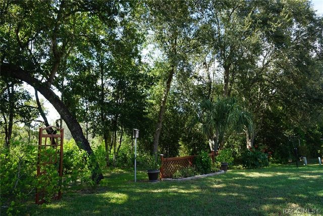 6120 N Misty Oak Terrace, Beverly Hills, FL 34465