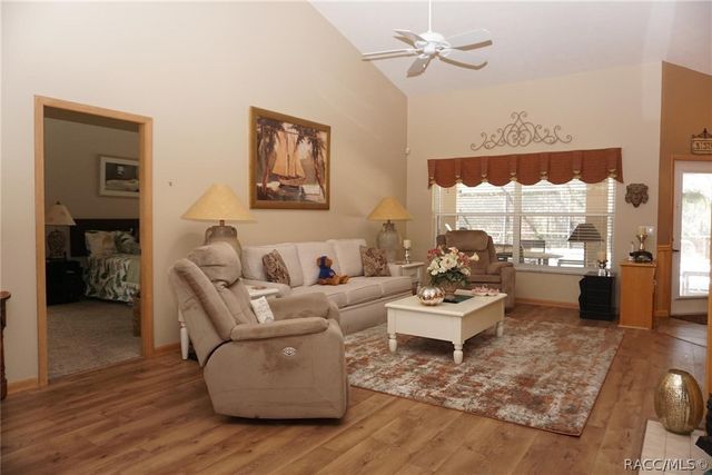 6120 N Misty Oak Terrace, Beverly Hills, FL 34465