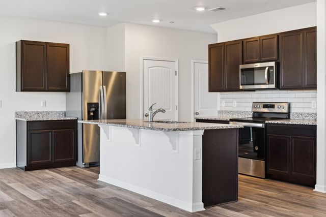 537 Spangler Ln, Ashland City, TN 37015