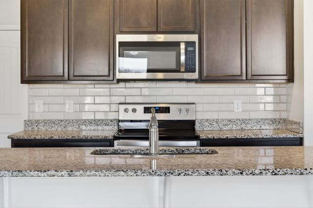 537 Spangler Ln, Ashland City, TN 37015