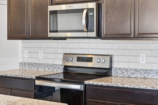 537 Spangler Ln, Ashland City, TN 37015