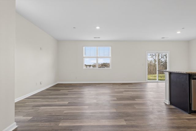 537 Spangler Ln, Ashland City, TN 37015