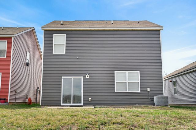 537 Spangler Ln, Ashland City, TN 37015