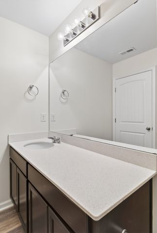 537 Spangler Ln, Ashland City, TN 37015