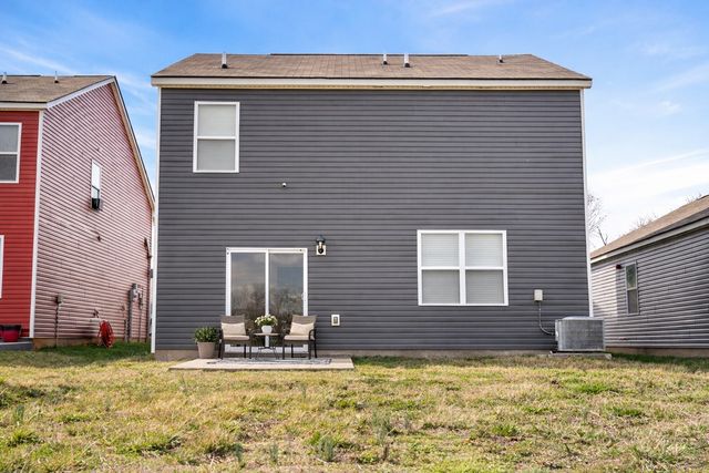 537 Spangler Ln, Ashland City, TN 37015