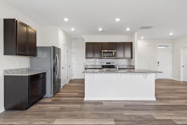 537 Spangler Ln, Ashland City, TN 37015