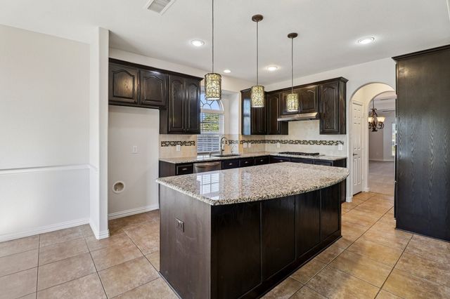 6700 Edwards Road, Denton, TX 76208