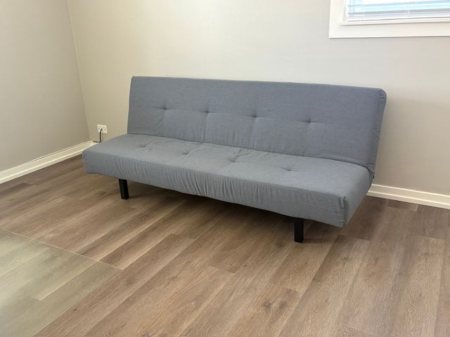 935 Elmwood Lane, Elk Grove Village, IL 60007