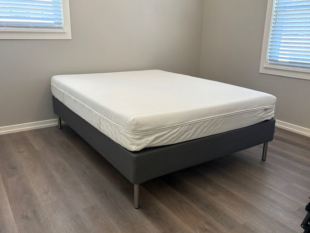 935 Elmwood Lane, Elk Grove Village, IL 60007