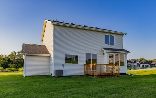 16508 Ironwood Lane, Urbandale, IA 50323