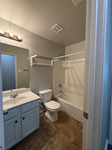 1212 Amazon Drive, Fort Worth, TX 76247