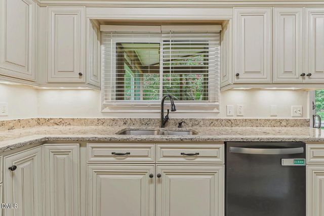 102 Oaklake Court, Fuquay Varina, NC 27526