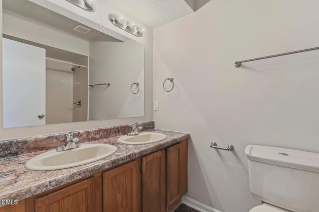 102 Oaklake Court, Fuquay Varina, NC 27526