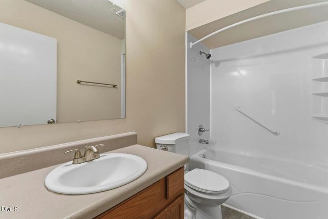 102 Oaklake Court, Fuquay Varina, NC 27526