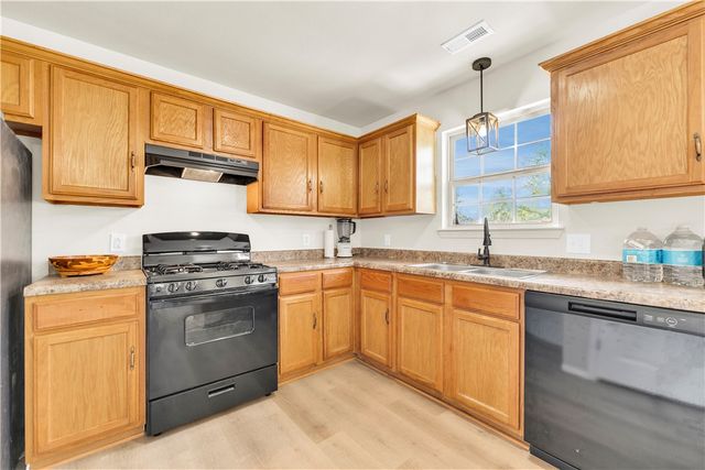 1141 Morgan Haley Lane, Springdale, AR 72764