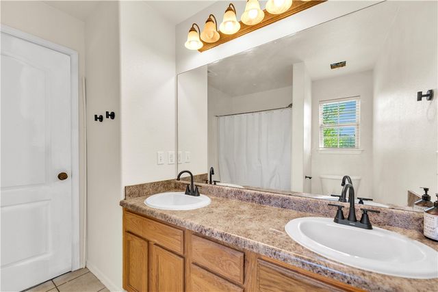 1141 Morgan Haley Lane, Springdale, AR 72764