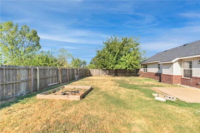 1141 Morgan Haley Lane, Springdale, AR 72764