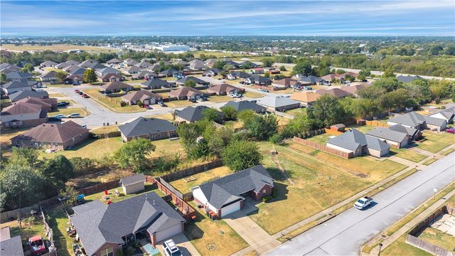 1141 Morgan Haley Lane, Springdale, AR 72764
