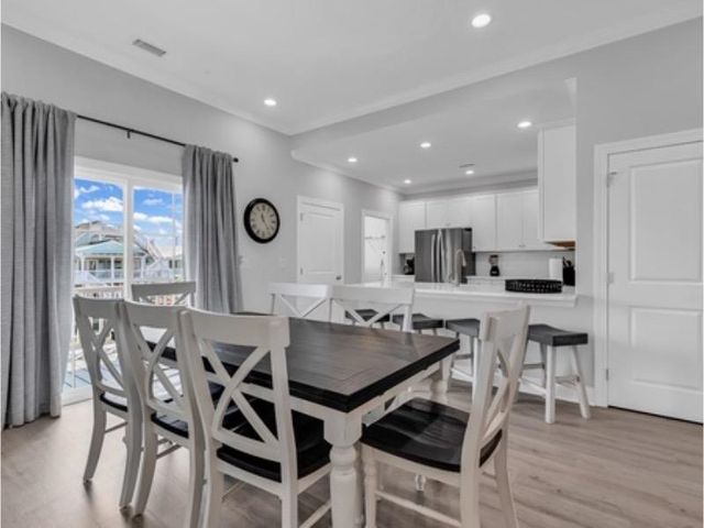 326 46th Ave. N, North Myrtle Beach, SC 29582