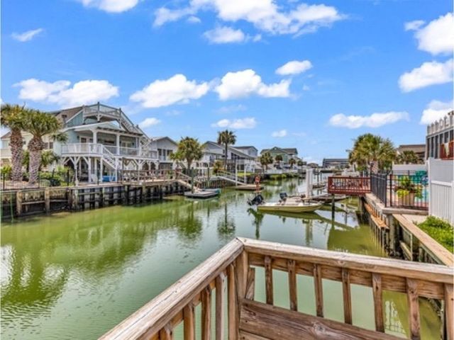 326 46th Ave. N, North Myrtle Beach, SC 29582