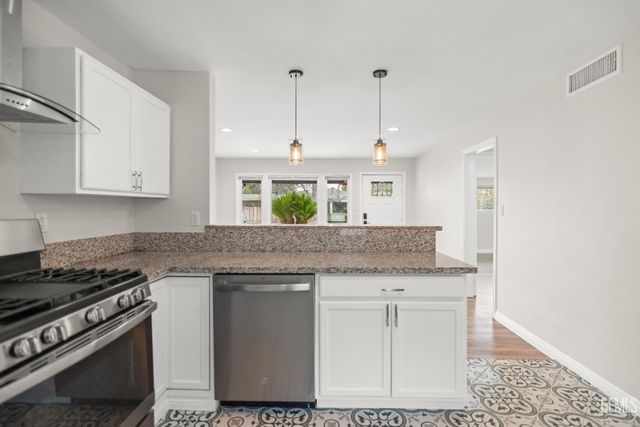 3003 Buena Vista Street, Bakersfield, CA 93304