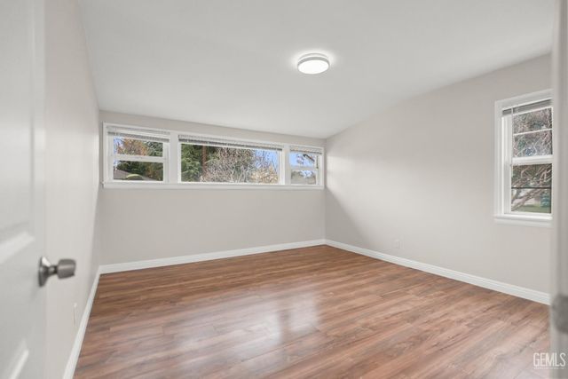 3003 Buena Vista Street, Bakersfield, CA 93304