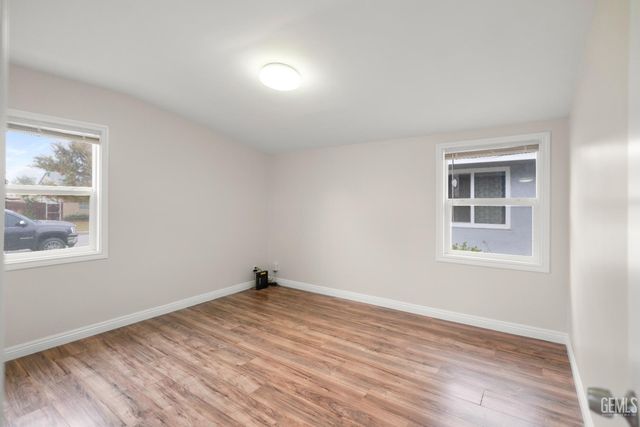 3003 Buena Vista Street, Bakersfield, CA 93304