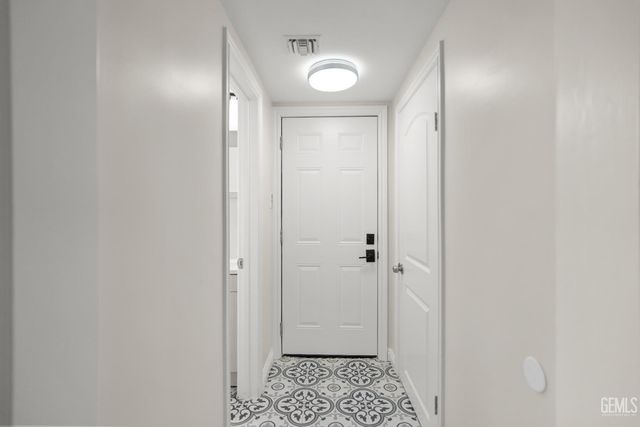 3003 Buena Vista Street, Bakersfield, CA 93304