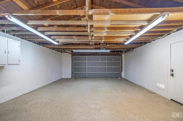 3003 Buena Vista Street, Bakersfield, CA 93304