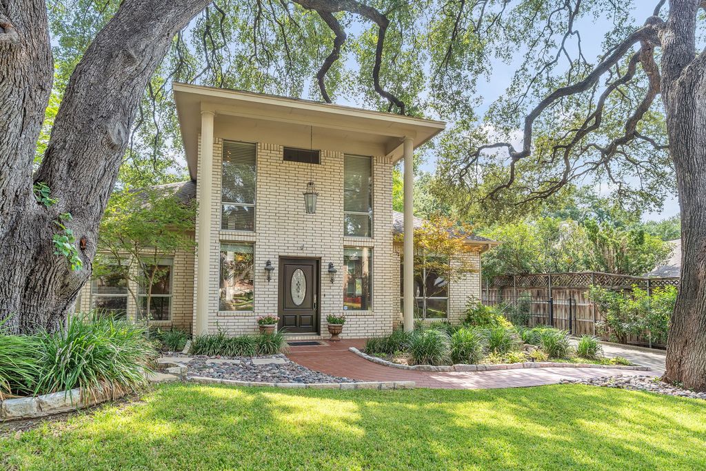 6904 Allen Place Drive, Fort Worth, TX 76116 — exterior