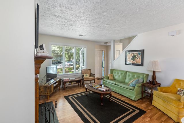 1717 Greystone Apt 14, Mount Pleasant, SC 29464