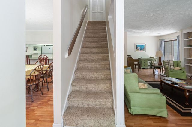 1717 Greystone Apt 14, Mount Pleasant, SC 29464