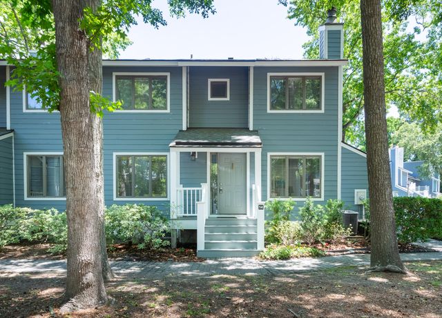 1717 Greystone Apt 14, Mount Pleasant, SC 29464
