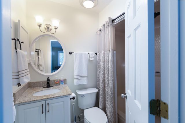 1717 Greystone Apt 14, Mount Pleasant, SC 29464
