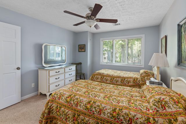1717 Greystone Apt 14, Mount Pleasant, SC 29464
