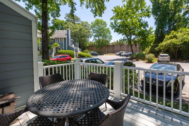 1717 Greystone Apt 14, Mount Pleasant, SC 29464