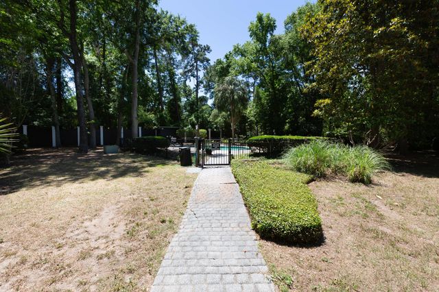 1717 Greystone Apt 14, Mount Pleasant, SC 29464