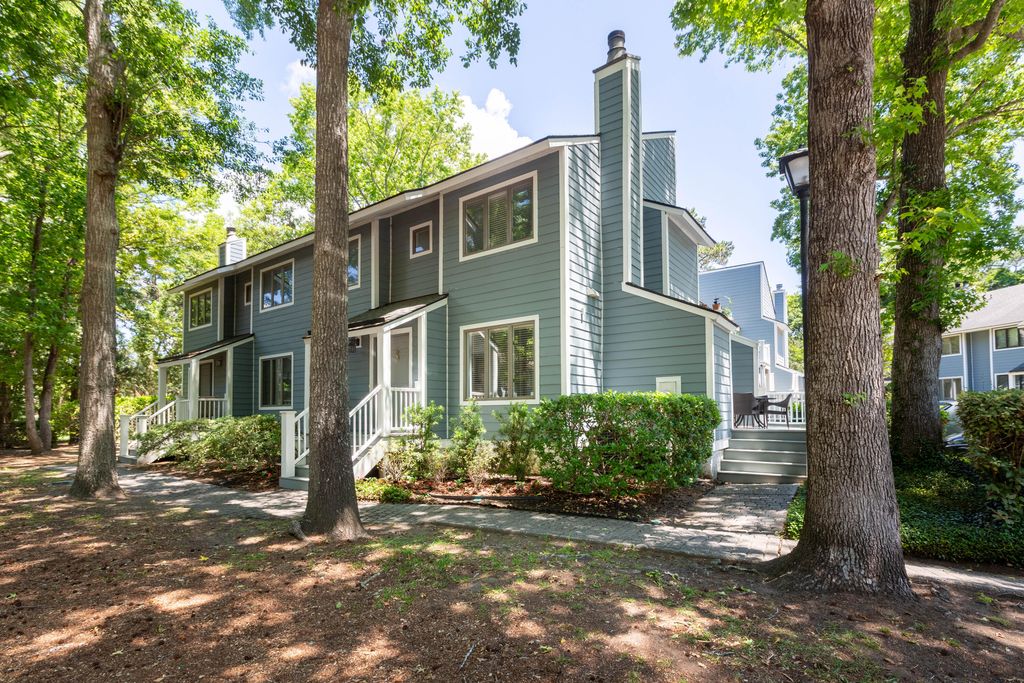 1717 Greystone Apt 14, Mount Pleasant, SC 29464