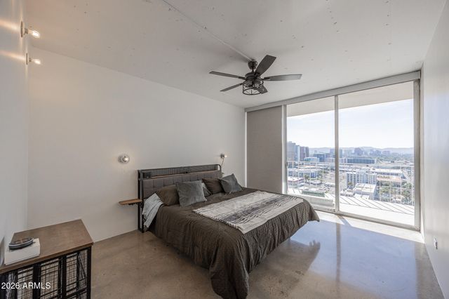 207 W CLARENDON Avenue B22, Phoenix, AZ 85013