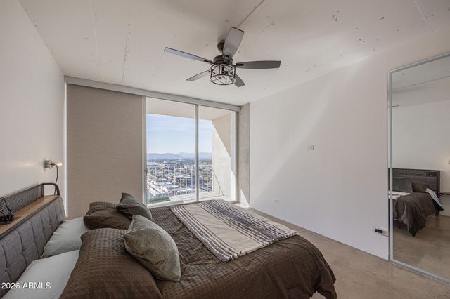 207 W CLARENDON Avenue B22, Phoenix, AZ 85013