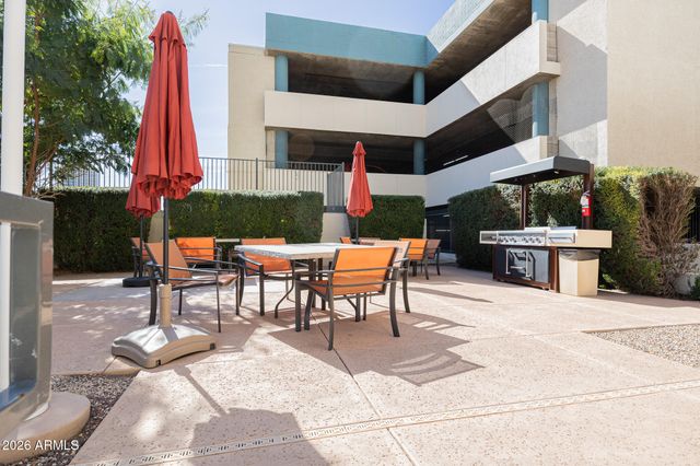 207 W CLARENDON Avenue B22, Phoenix, AZ 85013