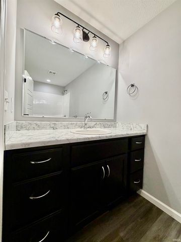 14259 Ascari Cove, Fort Wayne, IN 46818