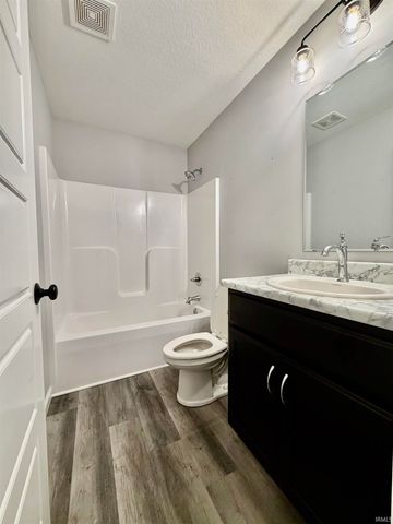 14259 Ascari Cove, Fort Wayne, IN 46818
