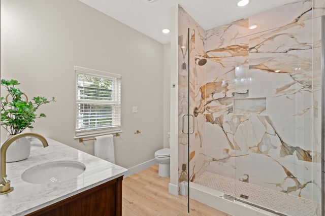 414 SUGARBERRY DR, Columbia, MO 65201