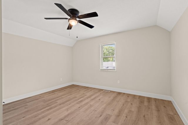 414 SUGARBERRY DR, Columbia, MO 65201