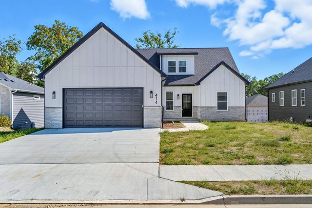 414 SUGARBERRY DR, Columbia, MO 65201