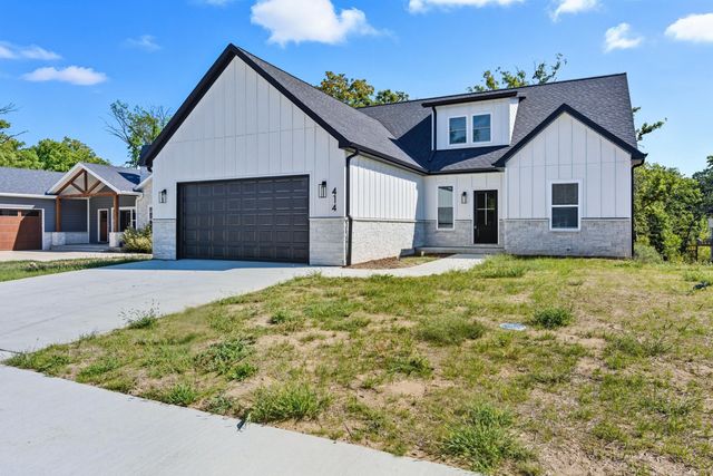 414 SUGARBERRY DR, Columbia, MO 65201