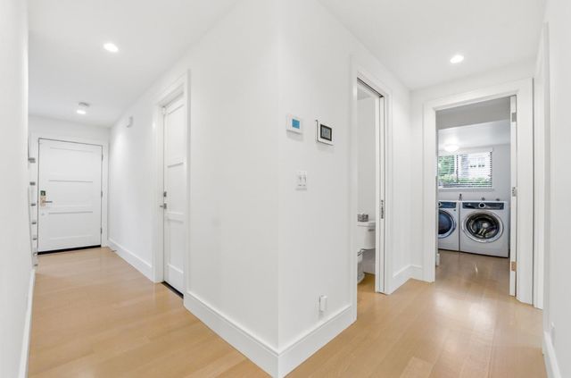 1135 Emerson Street, Palo Alto, CA 94301