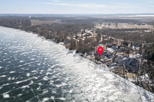 N4470 S Lakeshore Drive, Green Lake, WI 54941